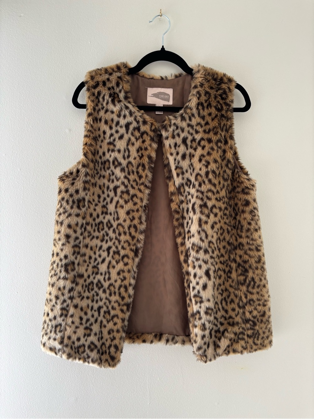 Forever 21 Faux Fur Leopard Print Vest